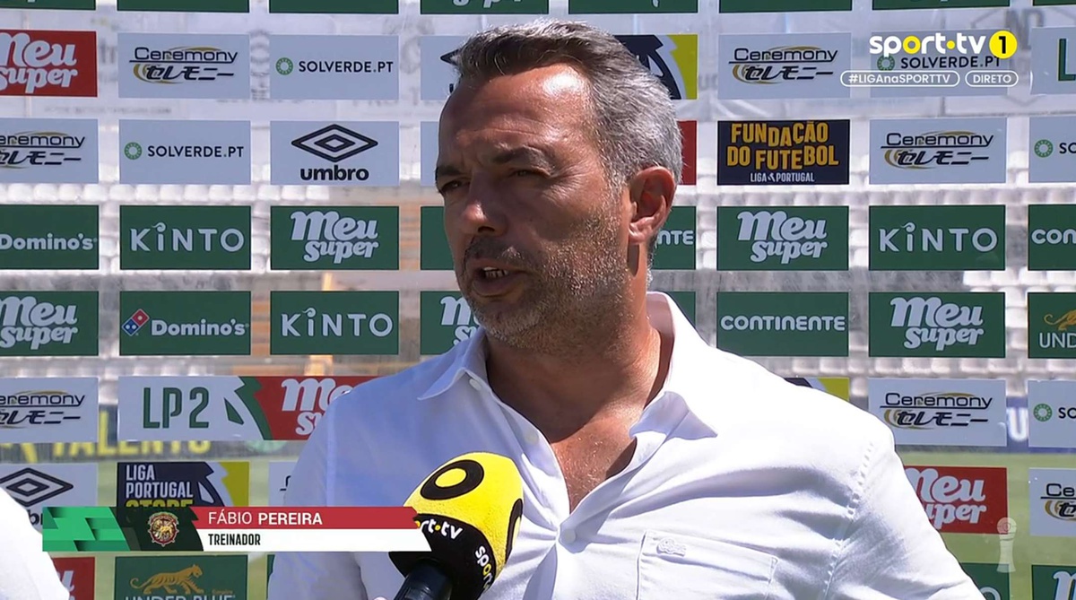 Apresentado no início de Dezembro de 2023, para substituir Manuel Tulipa no banco dos verde-rubros, Fábio Pereira liderou a equipa técnica, até ao momento, em 26 jogos. Imagem SPORT TV