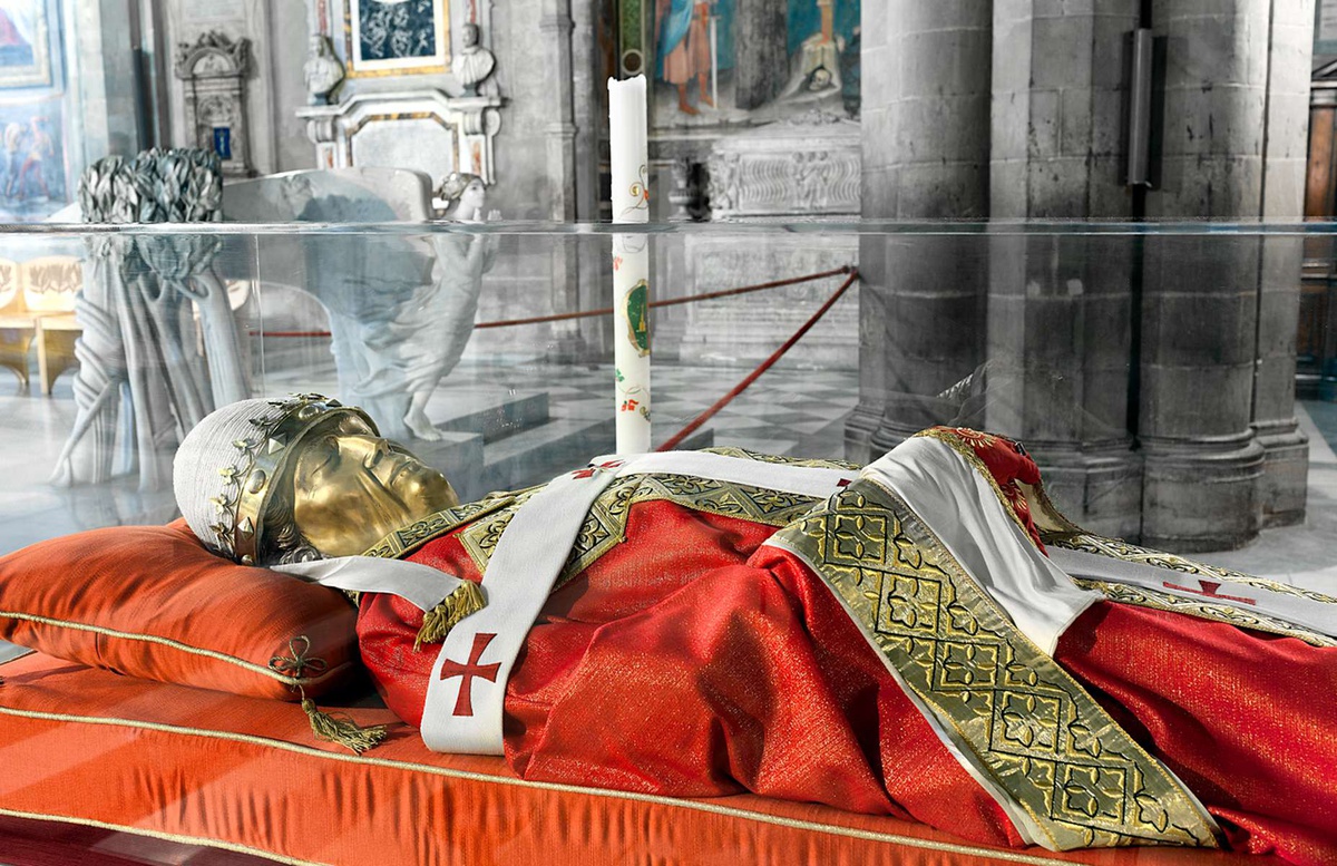 A efígie de Gregório X na Catedral de&nbsp;Arezzo&nbsp;