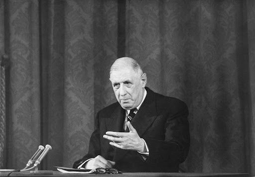 Charles de Gaulle foi eleito presidente de França em 1958, cargo para o qual foi reeleito em 1965 e manteve até sua renúncia em 1969.&nbsp;