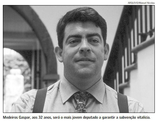 Actual chefe de gabinete de Miguel Albuquerque foi um dos que ganharam a subvenção.