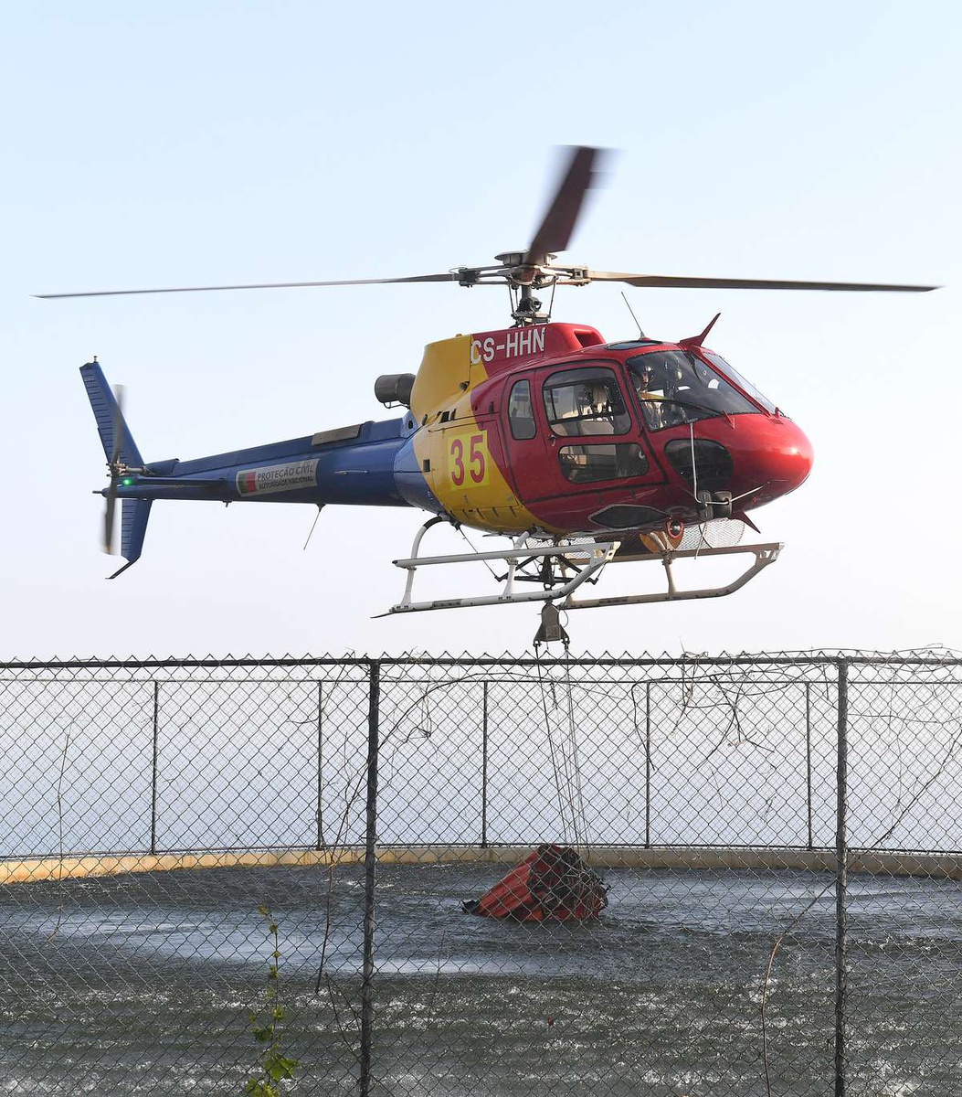 Os testes feitos em Abril de 2017 vieram provar que era viável a utilização do meio aéreo no combate a incêndios na Madeira.