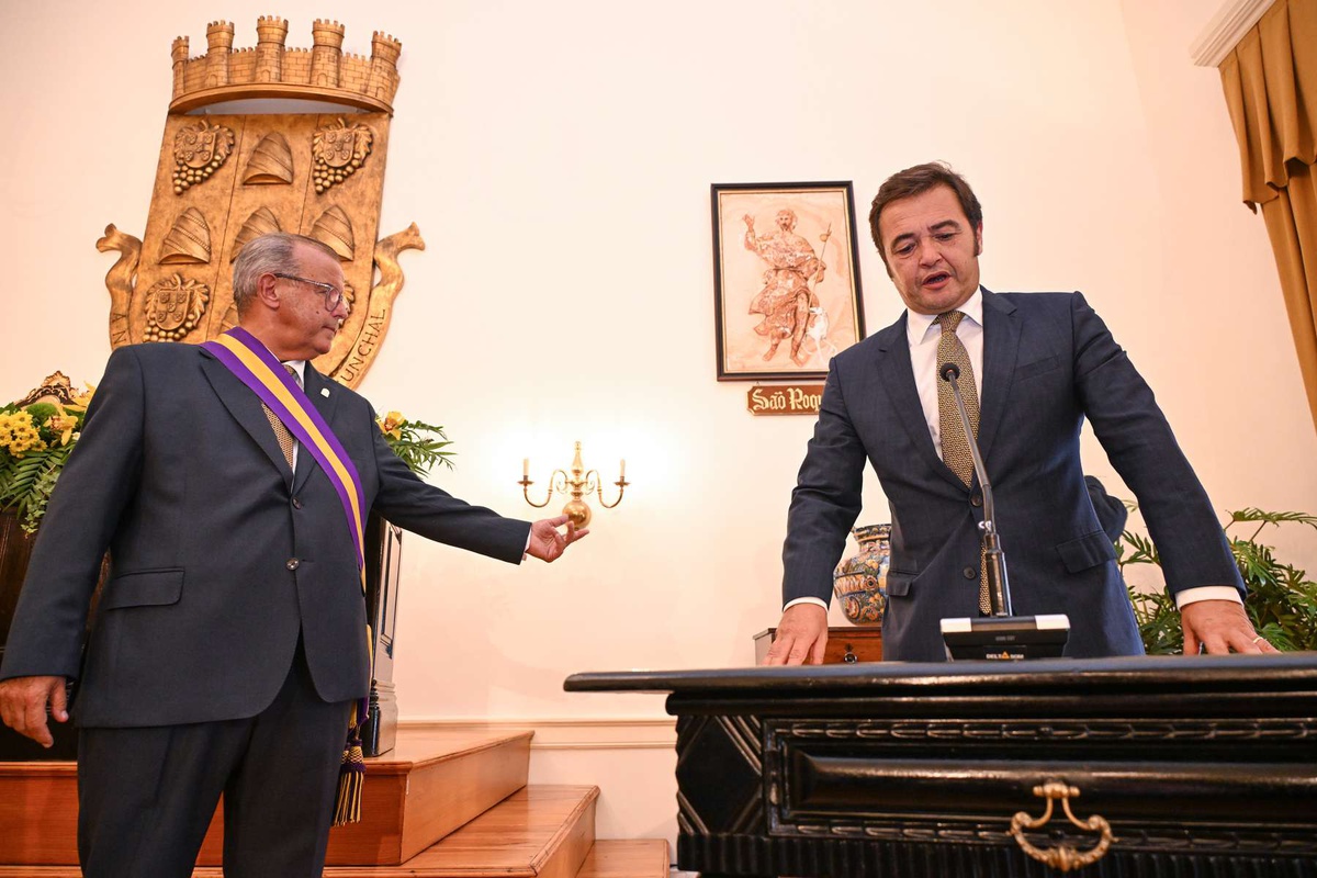 Carlos Rodrigues é quem fica com as Obras Públicas, à semelhança do que já acontecia no mandato anterior com Bruno Pereira.&nbsp;