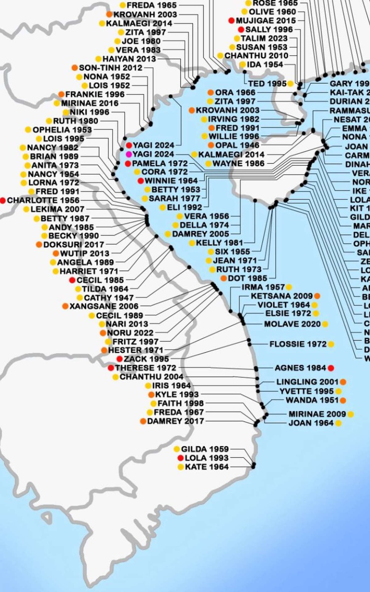 O tufão Kalmaegi, de categoria 4, atinge o Vietname. Com registos desde 1945, nenhum tufão de categoria 4 tinha atingido o país, sendo assim o primeiro na história registada, superando o Yagi (2024) como o mais forte.&nbsp; &nbsp;Foto DR