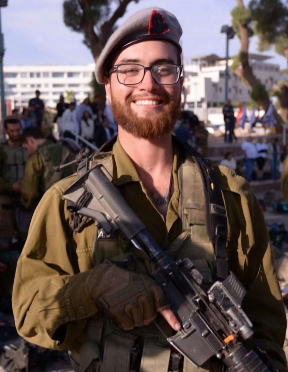 https://www.dnoticias.pt/2025/6/25/453796-explosao-mata-sete-soldados-israelitas-em-gaza-dentro-de-veiculo-blindado/None
