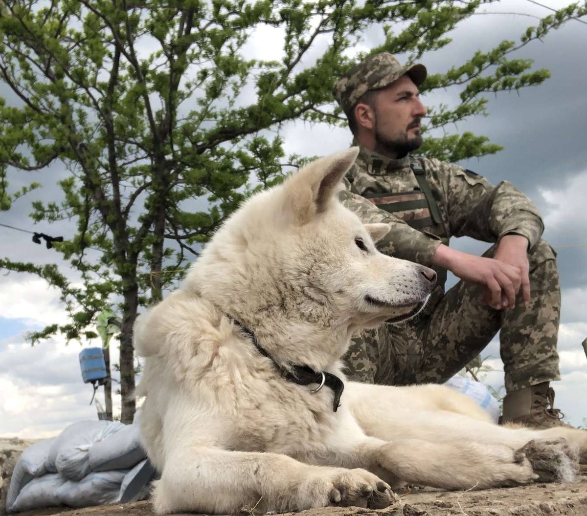 Iurii Samson perto da linha da frente na região de Mykolaiv.
