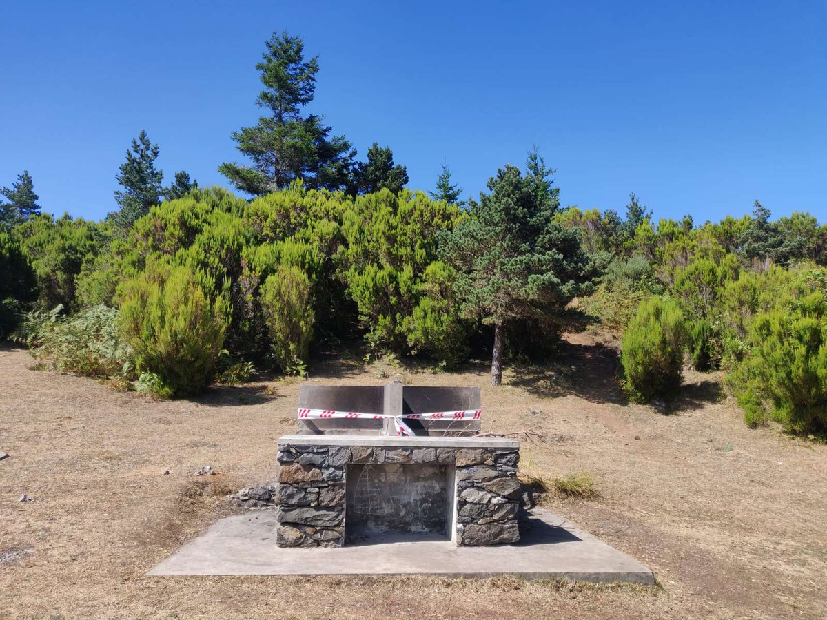 As zonas de lazer em espaços florestais mantêm-se encerradas.