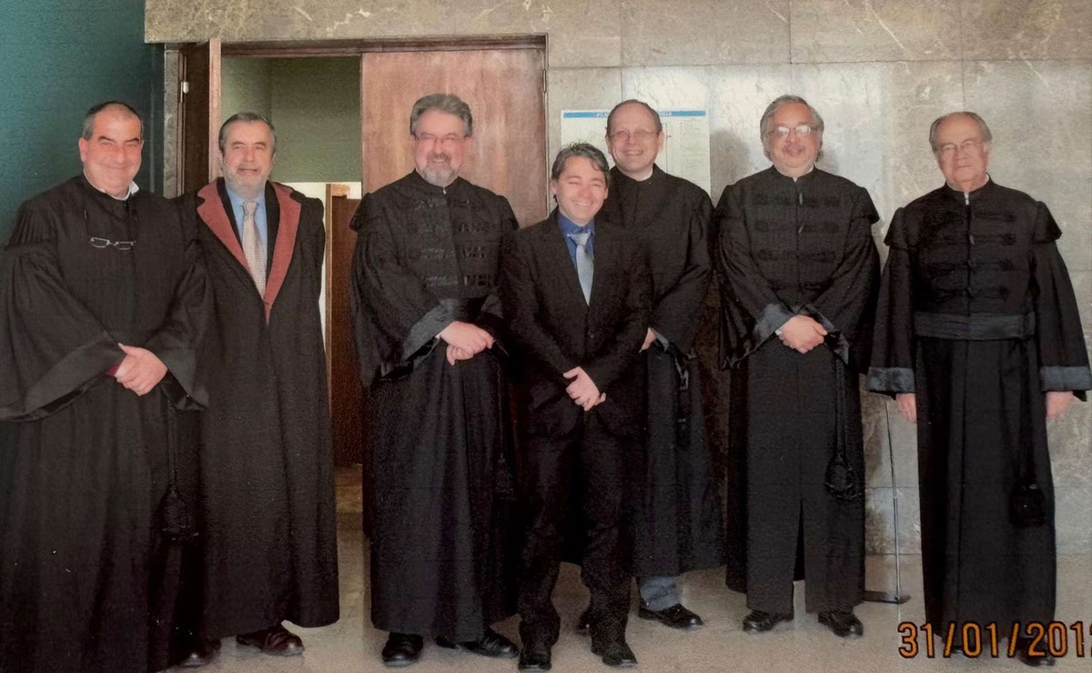 Com o júri de doutoramento Universidade de Lisboa (31-1-2012), tese sobre Arqueologia na Madeira e Açores (séculos XV-XVIII), nota final&nbsp;20&nbsp;valores.