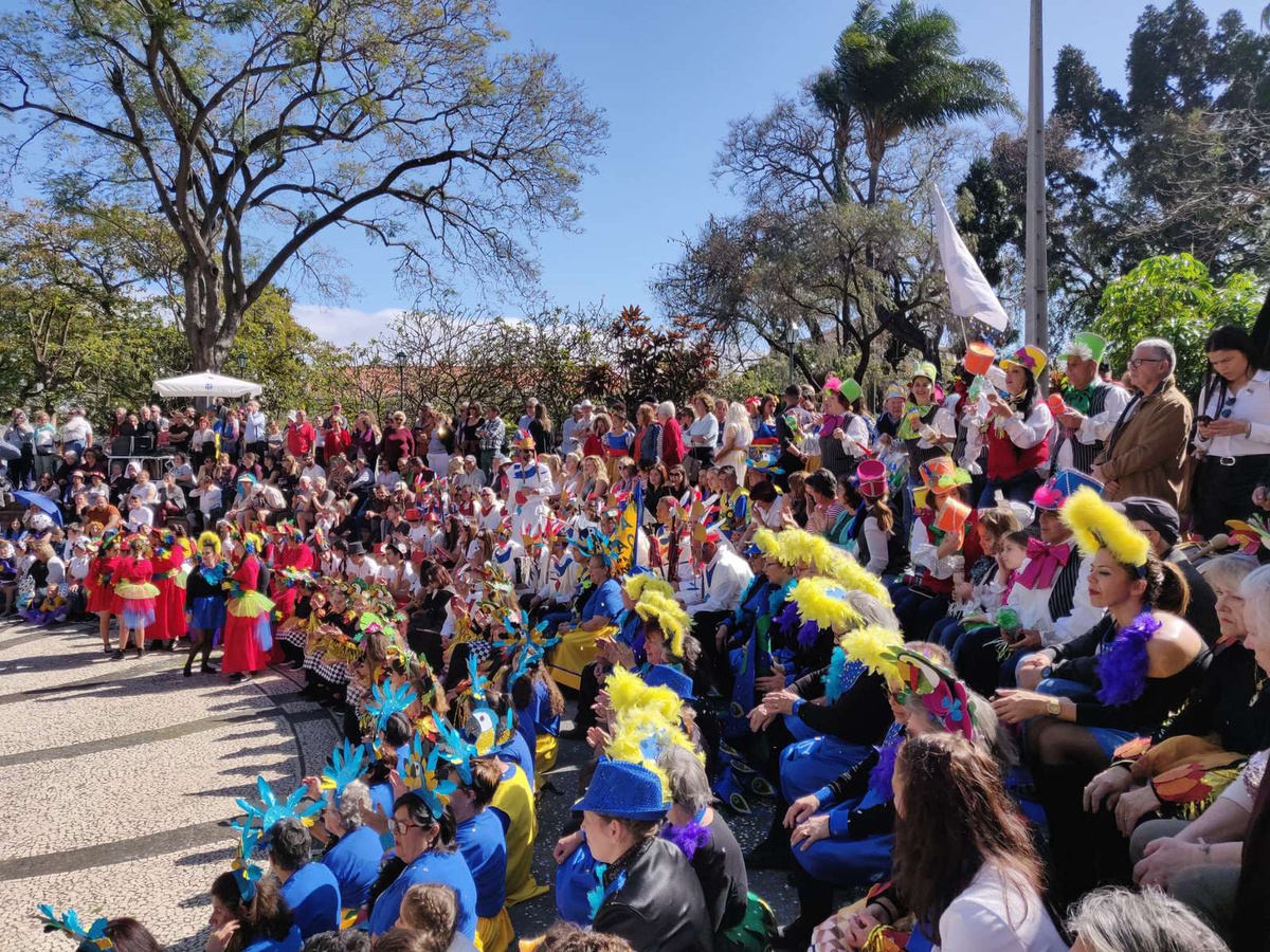 Antes do desfile na Placa Central, haverá animação no Jardim Municipal.&nbsp;