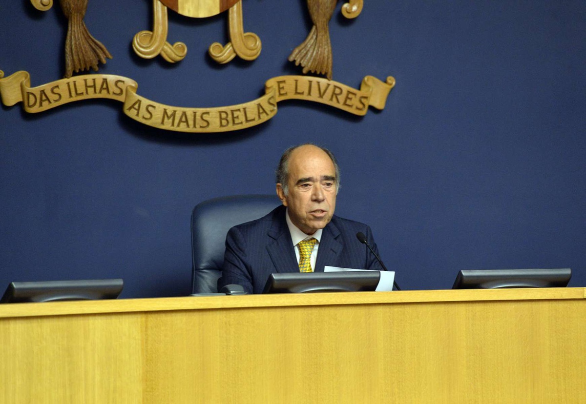 Miguel de Sousa ocupou vários cargos, tanto no Governo Regional, como na Assembleia Legislativa da Madeira.&nbsp;