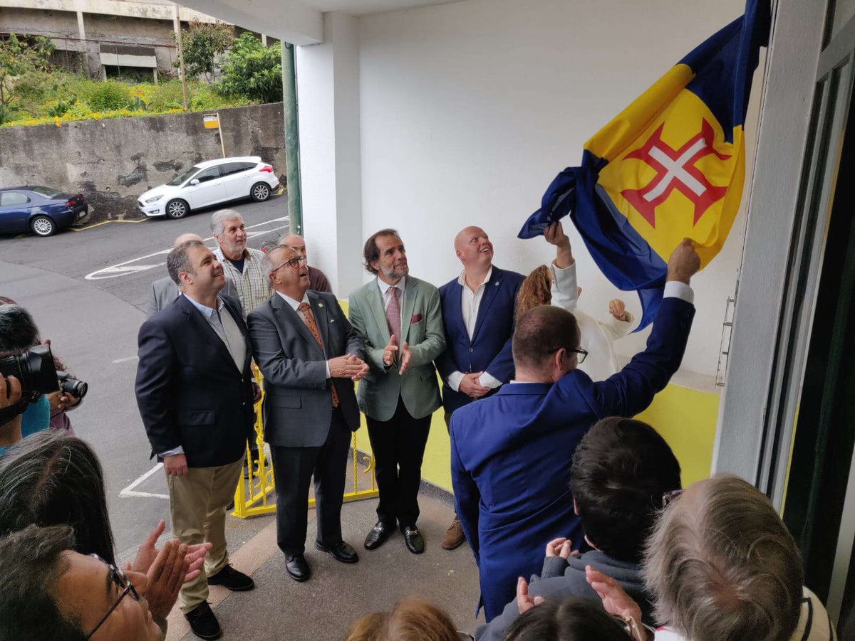 Sede da Casa do Povo de Santa Luzia funciona, agora, num espaço arrendado, onde, em tempo, funcionou a sede de freguesia do PSD/Madeira.&nbsp;