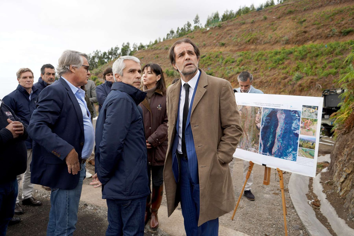 Muitas visitas oficiais já foram feitas àquele local.&nbsp;