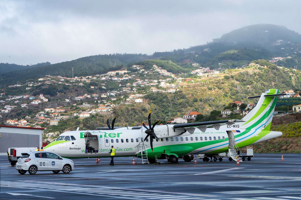 Únicos voos cancelados estão associados às ligações inter-ilhas entre Madeira e Porto Santo, mas sem qualquer relação com a greve. Foto Miguel Espada/ASPRESS