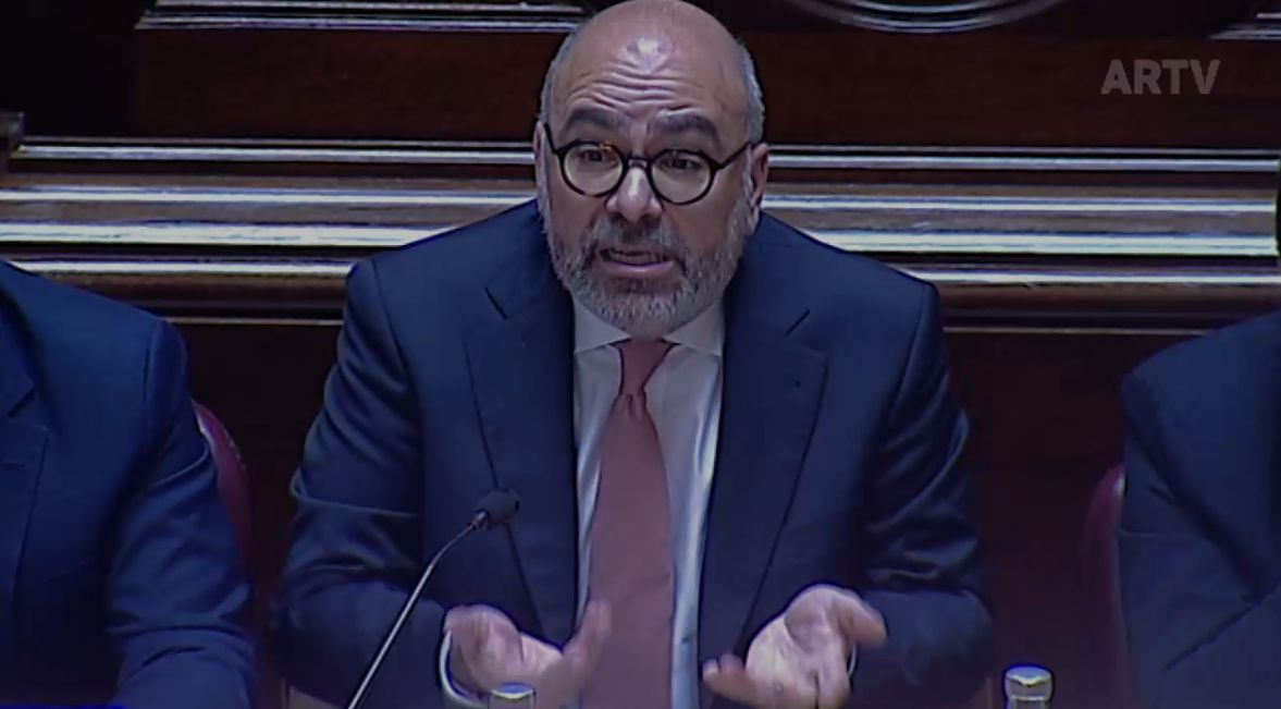 Para lá da mobilidade aérea, a audição serviu também para actualizar dossiê do ferry.