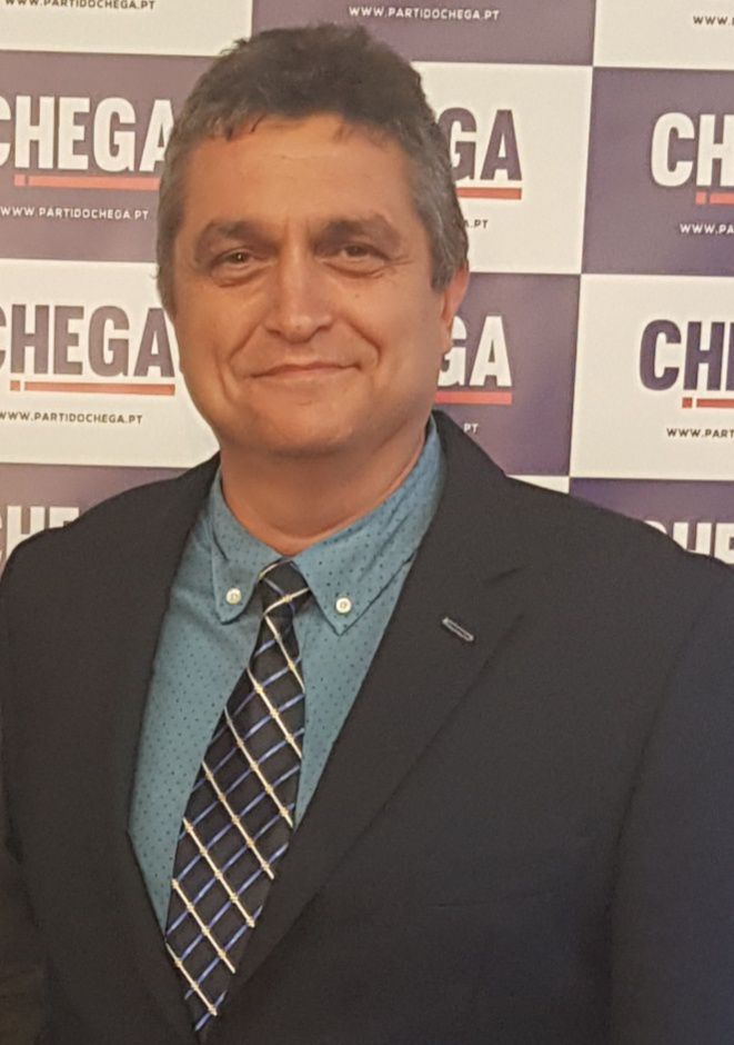 O cabeça-de-lista do ADN foi candidato autárquico pelo Chega em 2021.
