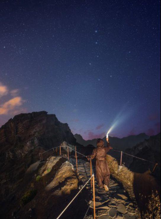 Foto de Alexander Forst publicada no Público