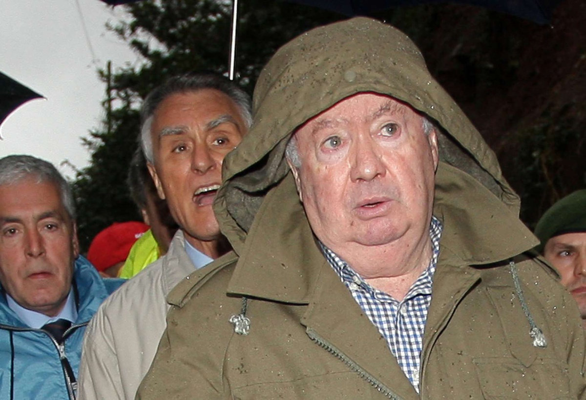 Alberto João Jardim e o Presidente da República Cavaco Silva aquando do temporal de Fevereiro de 2010. FOTO OCTÁVIO PASSOS/ASPRESS