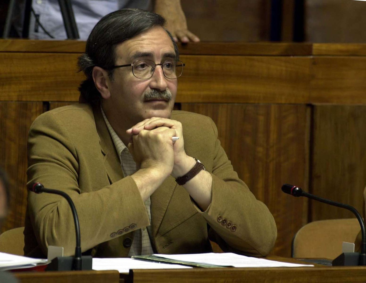 Paulo Martins participou em oito legislaturas como deputado na Assembleia Legislativa da Madeira.