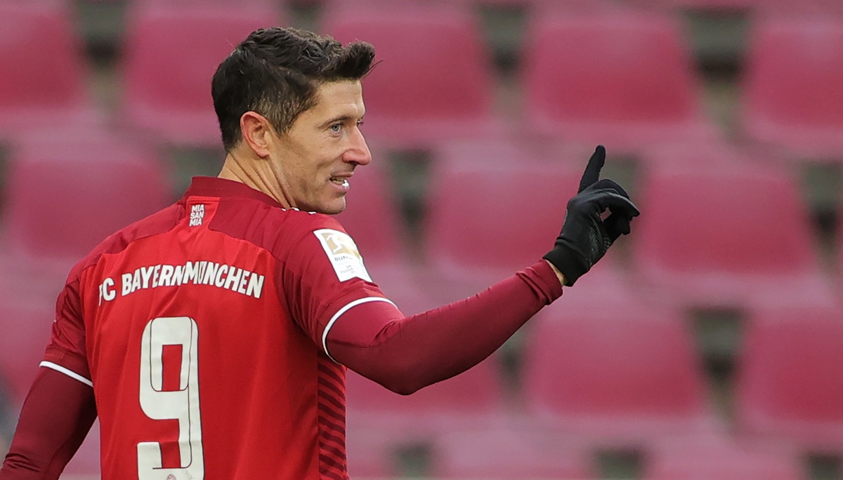 Robert Lewandowski é eleito o melhor jogador do mundo; veja todas