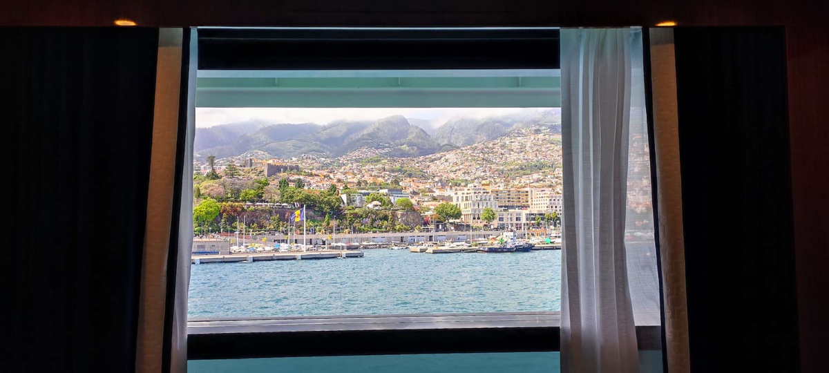 'World Traveler' segue posteriormente para o Porto Santo.