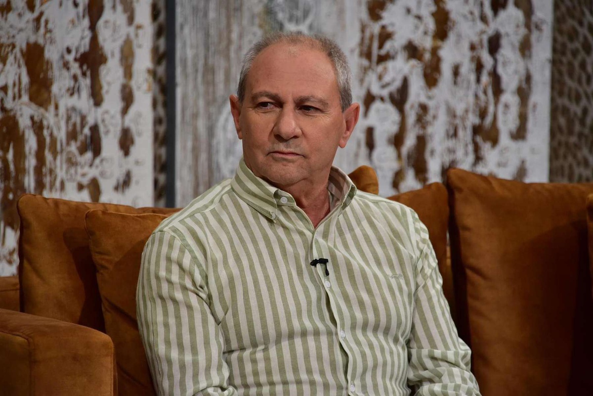 António Ferreira, cenógrafo da RTP e autor do livro&nbsp;