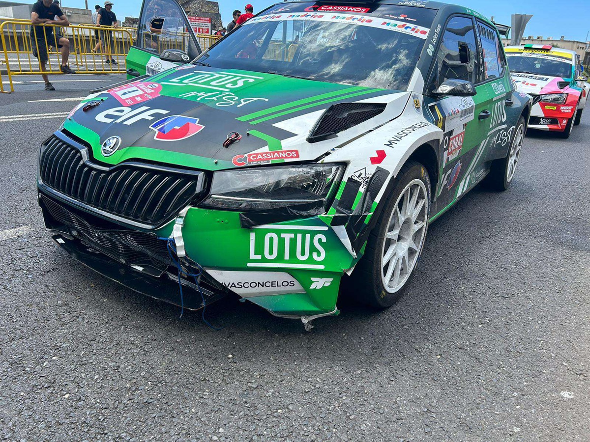 Estado da viatura de Miguel Nunes na chegada ao Parque de Assistências, FOTO DR