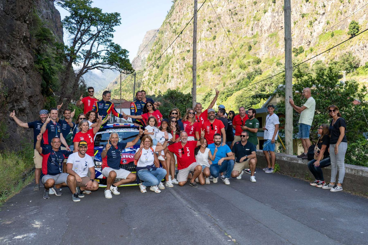 Fotos da festa da família e equipa de Alexandre Camacho. Fotos Miguel Espada/ASPRESS