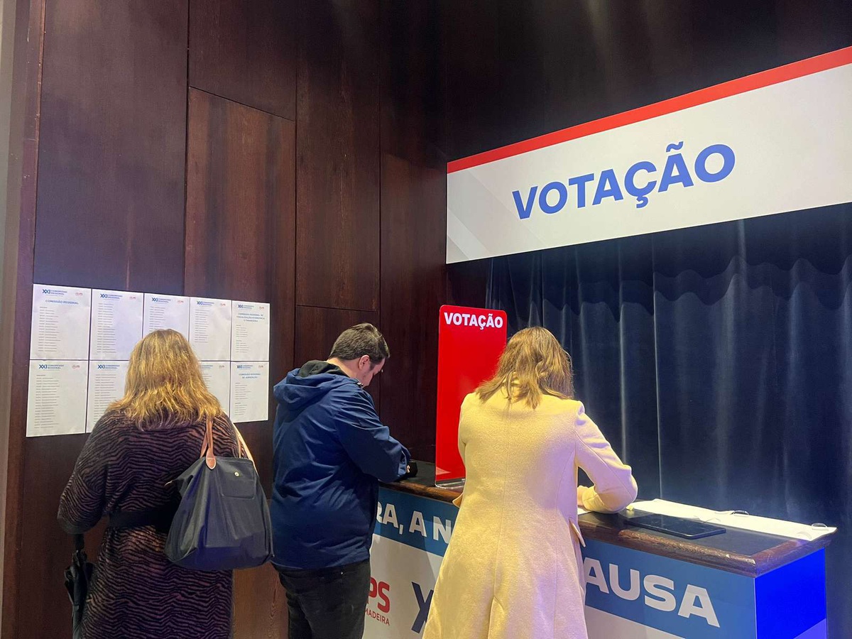 Votação para os órgãos regionais do PS-M