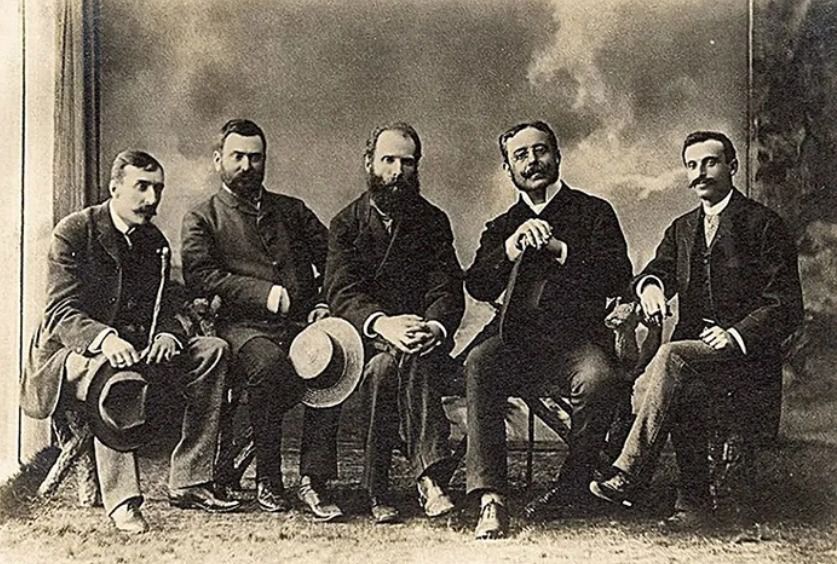 Eça de Queiroz, Oliveira Martins, Antero de Quental, Ramalho Ortigão e Guerra Junqueiro na segunda Conferência do Casino.