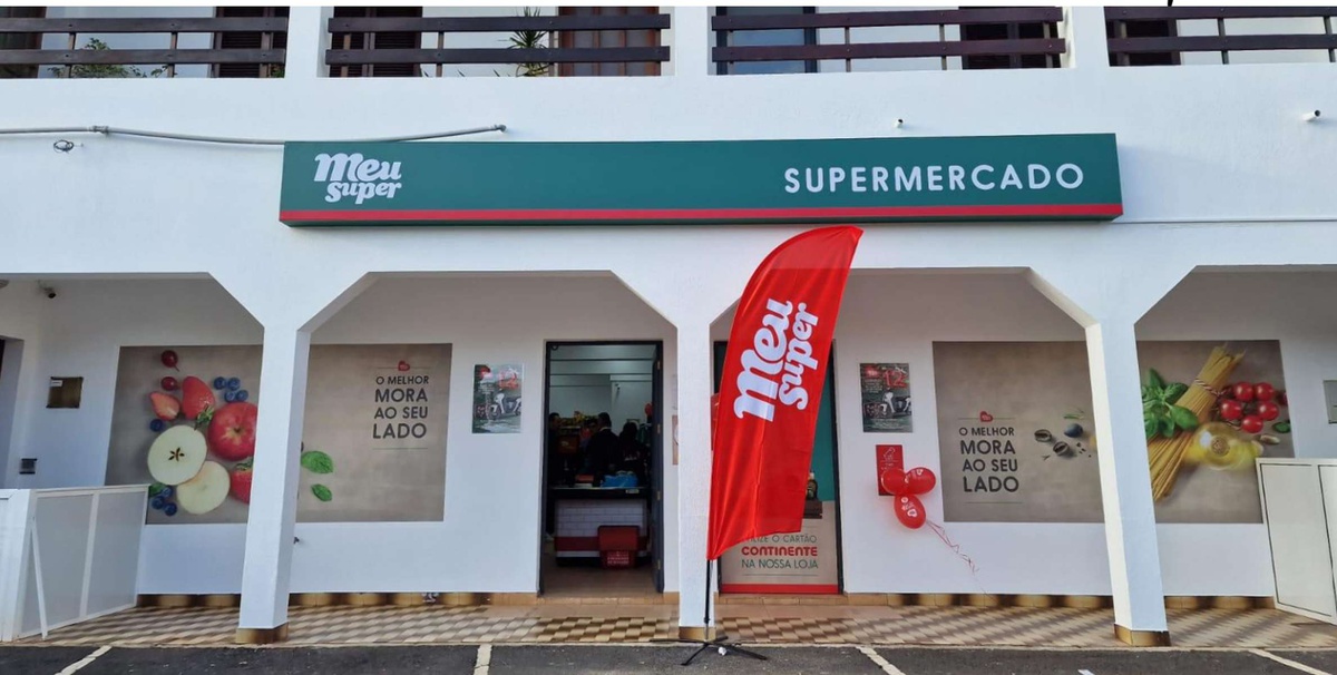Supermercados Super Golff - Terça e Quarta é dia de Frutas
