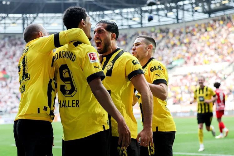 Borussia Dortmund e Augsburg empatam em 1 a 1 pelo Campeonato Alemão