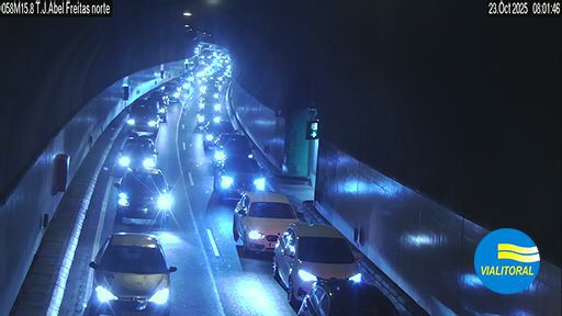 https://www.dnoticias.pt/2025/10/23/467662-acidentes-complicam-transito-na-via-rapida/Nenhum