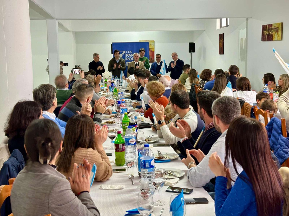 Os centristas organizaram alguns encontros com militantes e simpatizantes.&nbsp;