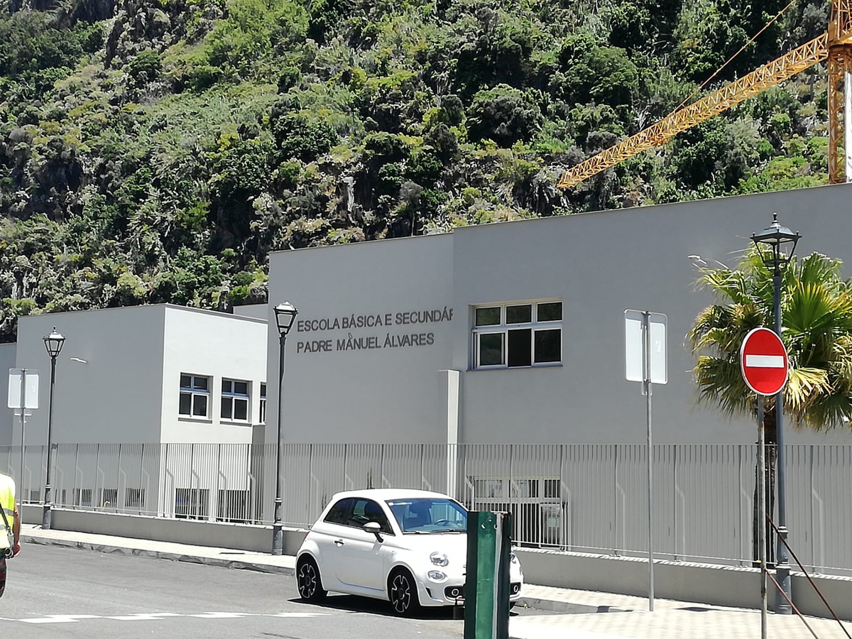 Escola Básica e Secundária Padre Manuel Álvares