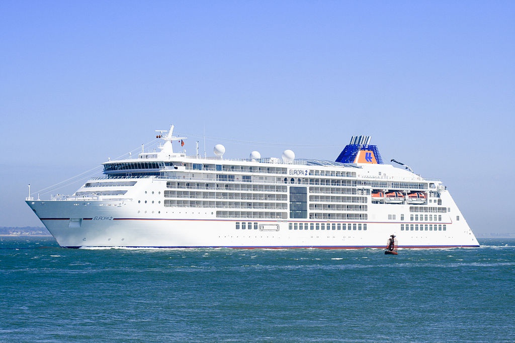 Mein Schiff 3' é aguardado esta noite na baía do Funchal —