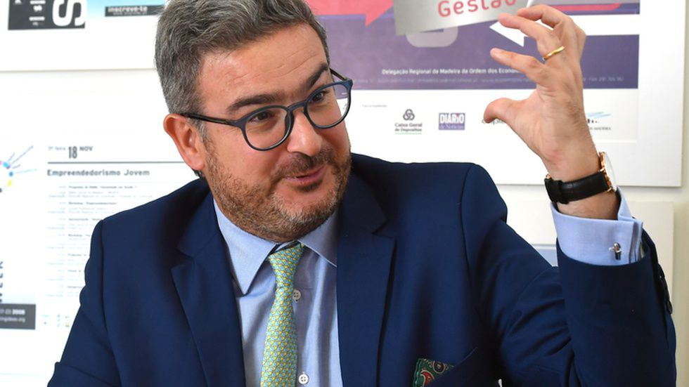 Paulo Pereira, economista, considera ser possível alterar o destino das receitas, ainda que não seja "sempre quando o freguês queira".