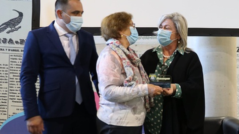 Homenagem a uma sócia fundadora do Clube Desportivo do Garachico.