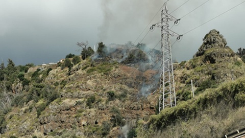 Imagens captadas no passado sábado, na mesma zona em que hoje deflagrou o fogo.
