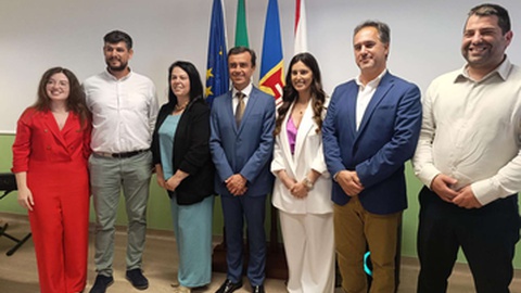 Nuno Maciel anuncia novos apoios para a Associação de Casas do Povo da Região Autónoma da Madeira - ACAPORAMA.