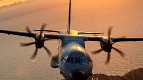 A aeronave C-295M destacada no Porto Santo 