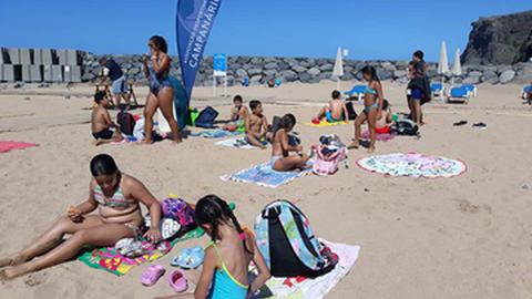 Actividade inaugural na praia da Calheta
