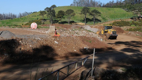 O aterro das Carreiras de Cima esteve suspenso em 2017, tendo retomado a actividade em Março do ano seguinte.&nbsp;