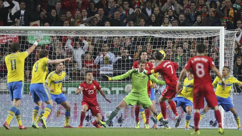 A selecção lusa derrotou apenas uma vez a Suécia enquanto visitada, a 15 de Novembro de 2013, na primeira mão do ‘play-off’ de acesso ao Mundial’2014.&nbsp;
