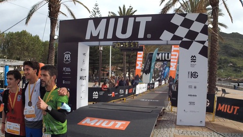 O pódio da prova dos 16 quilómetros.