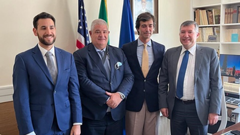 Pedro ramos com o cônsul de Portugal em São Francisco, com o representante da AICEP e com o presidente da PREMIVALOR Consulting.