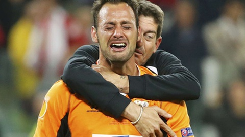 Beto, quando venceu a Taça UEFA pelo Sevilha.&nbsp; &nbsp;Foto Arquivo/REUTERS/STEFANO RELLANDINI