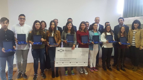 Atribuição de bolsas de mérito escolar em Machico, em 2016.