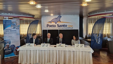 Lobo Marinho vai fazer o transportes entre as ilhas da Madeira e do Porto Santo para o II Encontro Regional da Escola Azul, que decorre a 19 de Abril, na 'Ilha Dourada'&nbsp;