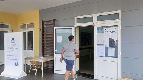 Foto acto eleitoral.