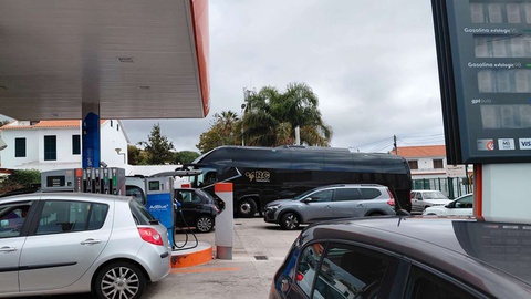 Na semana passada, com o aumento de 13,3 cêntimos no gasóleo e 6,5 cêntimos na gasolina 95, no domingo houve uma corrida aos postos de abastecimento.&nbsp;