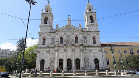 O desenho do novo acesso exterior à Basílica da Estrela, em Lisboa, é um dos nomeados.